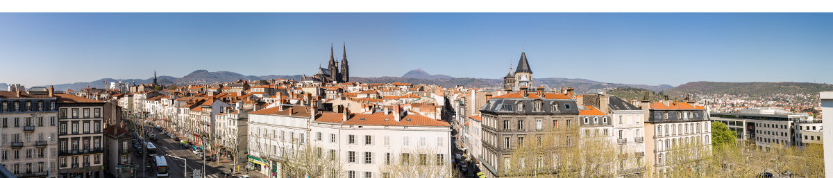 Panoramique sud - ouest - nord de la vue de la terrasse par Pierre-Alain Heydel